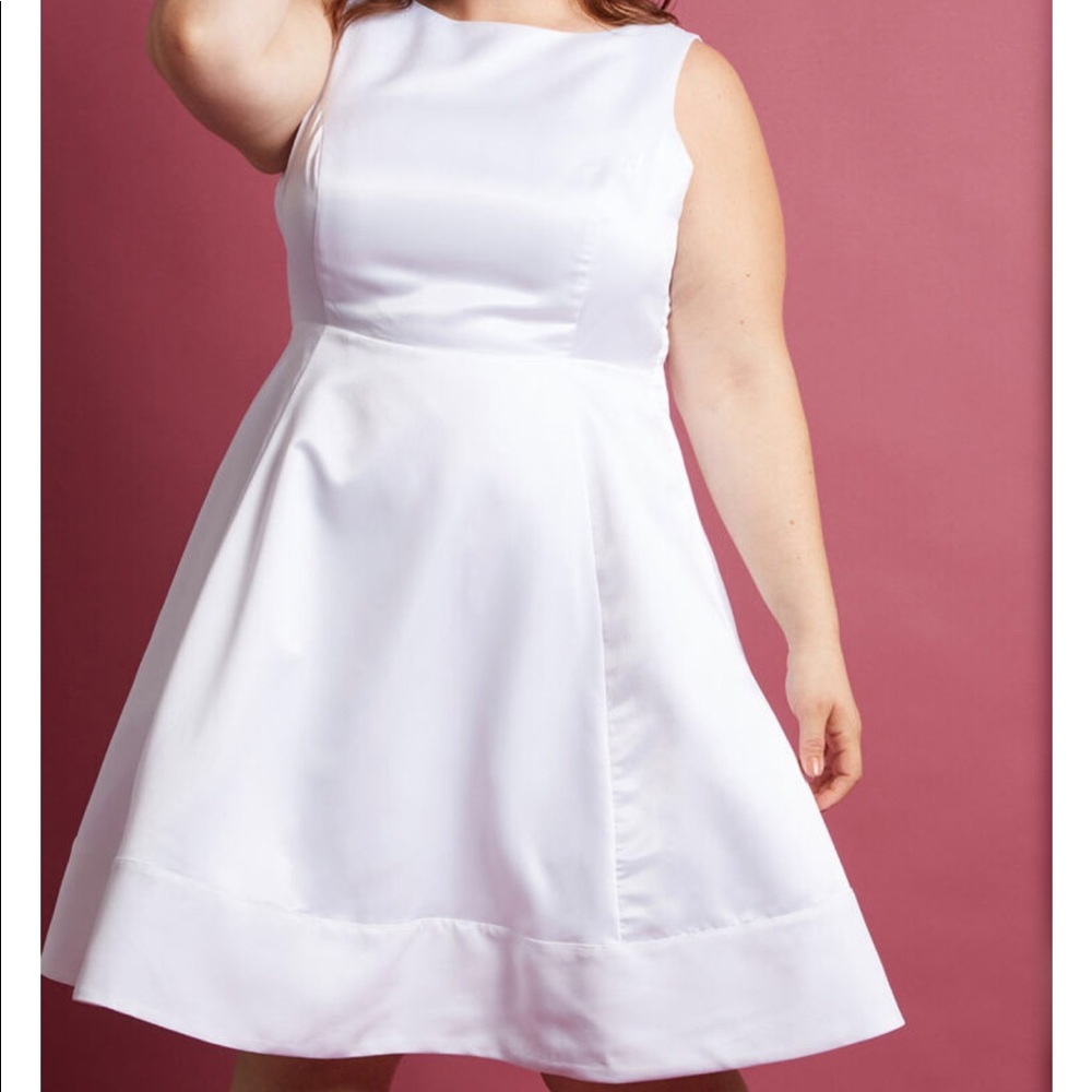 ModCloth A-Line White Wedding Dress Bow Back 2X